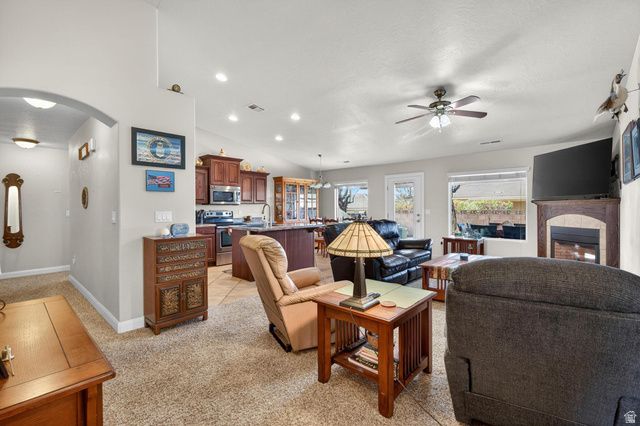 981 N PAINTED CLOUD PL, Washington, UT 84780