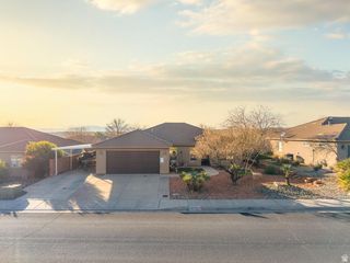 981 N PAINTED CLOUD PL, Washington, UT 84780