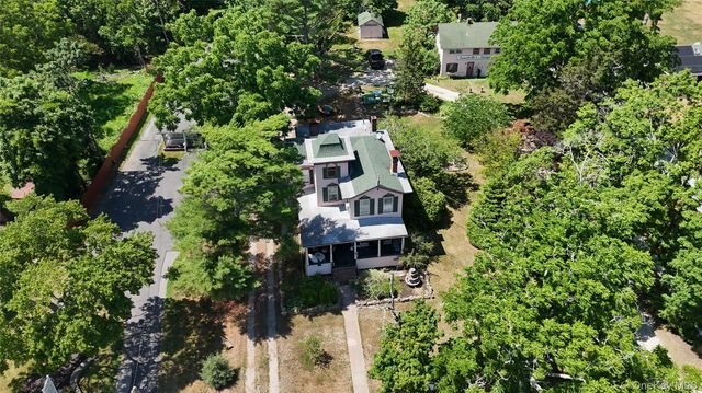 449 Montauk Highway, East Moriches, NY 11940
