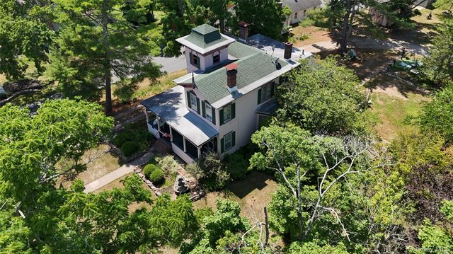 449 Montauk Highway, East Moriches, NY 11940