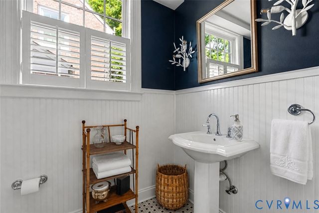 355 Lexington Rd, Richmond, VA 23226