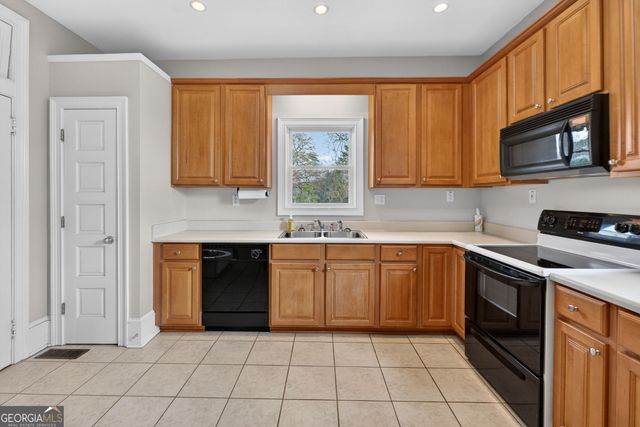 38 Bowden Street, Locust Grove, GA 30248