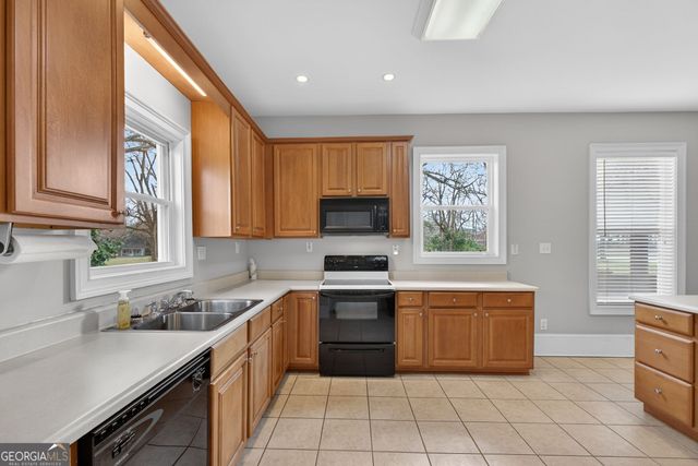 38 Bowden Street, Locust Grove, GA 30248