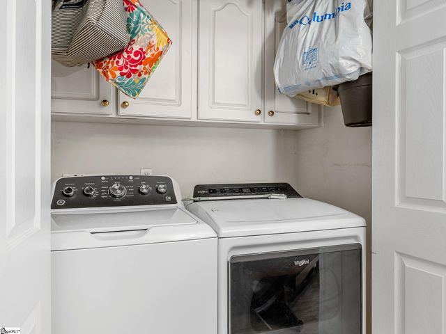 139 Cherrywood Road, Woodruff, SC 29388