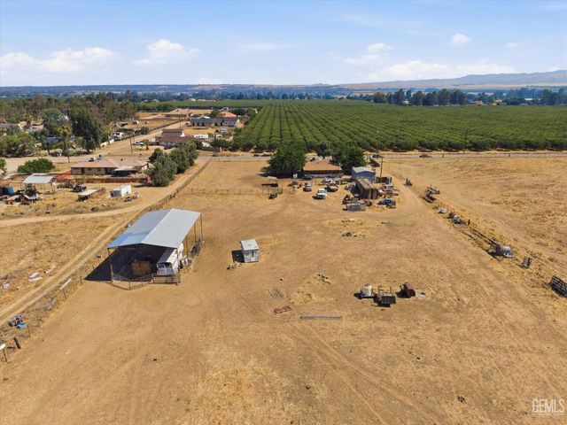 8515 Muller Road, Bakersfield, CA 93307