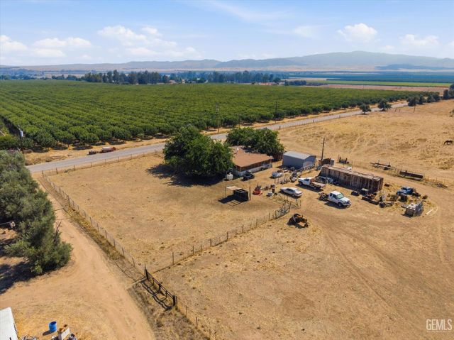 8515 Muller Road, Bakersfield, CA 93307