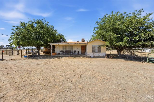 8515 Muller Road, Bakersfield, CA 93307
