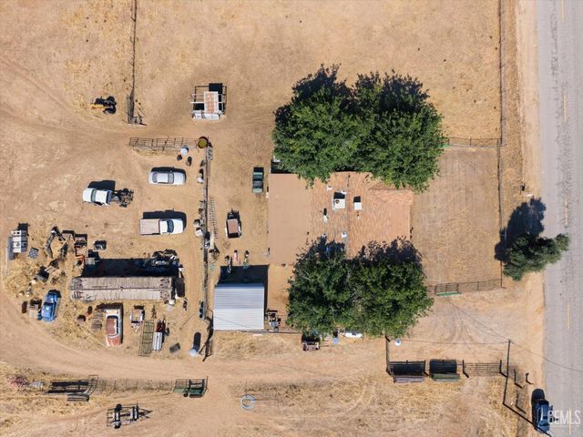 8515 Muller Road, Bakersfield, CA 93307