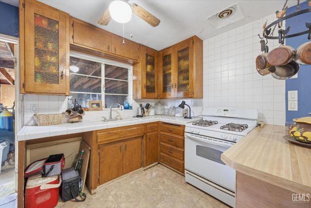 8515 Muller Road, Bakersfield, CA 93307