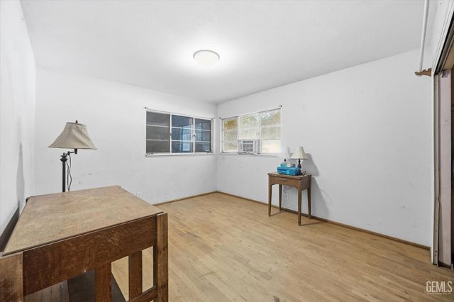 8515 Muller Road, Bakersfield, CA 93307