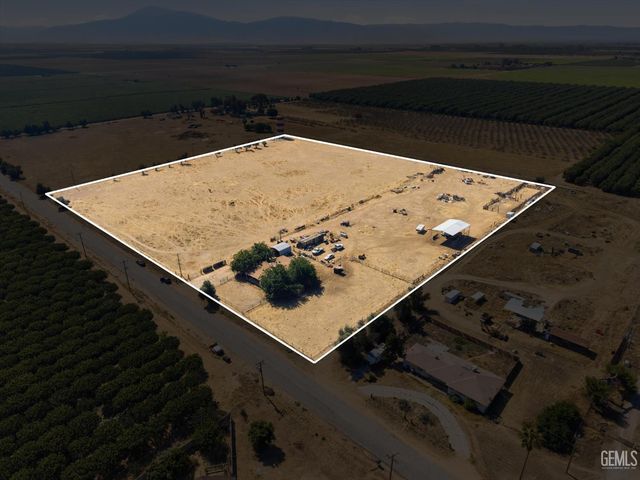 8515 Muller Road, Bakersfield, CA 93307