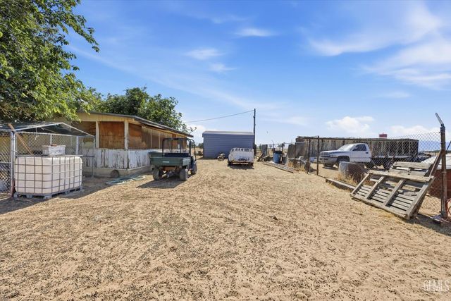 8515 Muller Road, Bakersfield, CA 93307