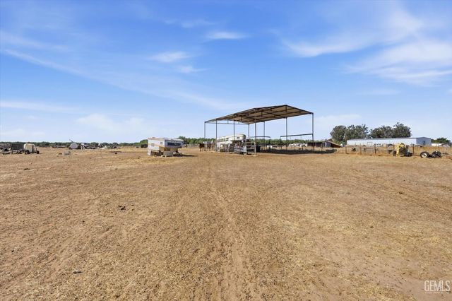 8515 Muller Road, Bakersfield, CA 93307