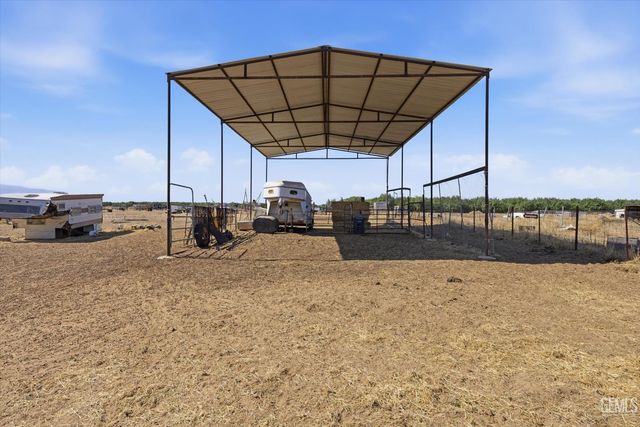 8515 Muller Road, Bakersfield, CA 93307