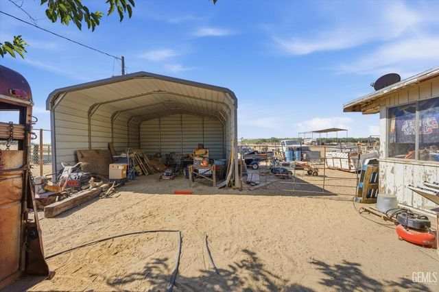 8515 Muller Road, Bakersfield, CA 93307