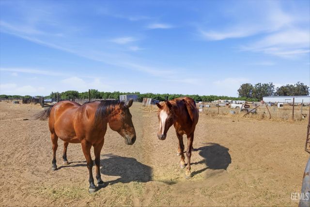 8515 Muller Road, Bakersfield, CA 93307