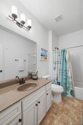 519 Triton Way Drive, Ballwin, MO 63011