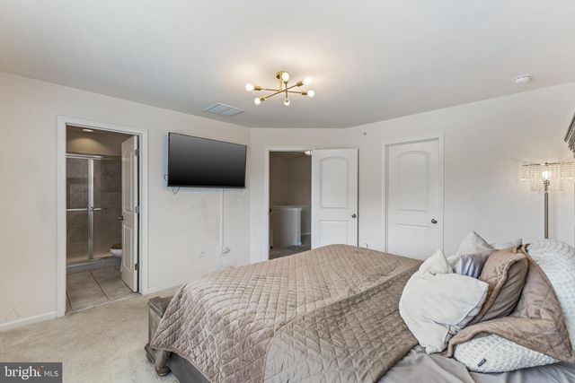 40 IRON GATE RD, Sicklerville, NJ 08081