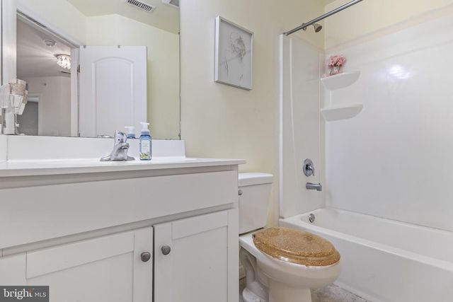 40 IRON GATE RD, Sicklerville, NJ 08081