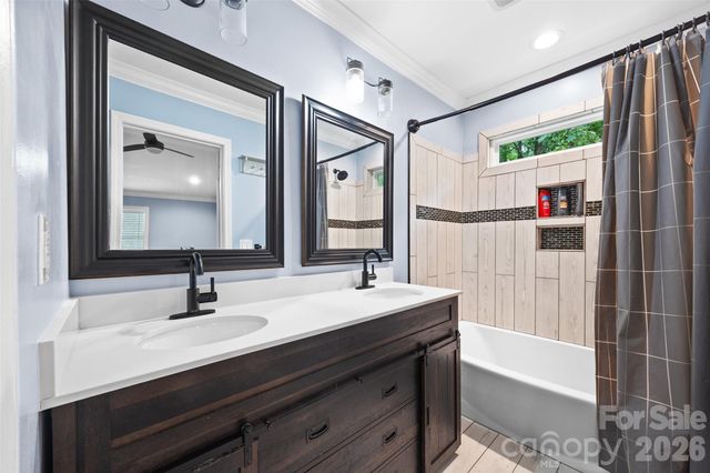 2006 Killarney Place, Charlotte, NC 28262