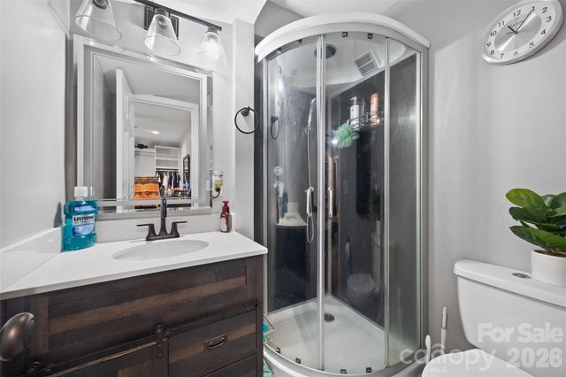 2006 Killarney Place, Charlotte, NC 28262