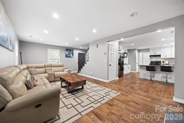 2006 Killarney Place, Charlotte, NC 28262