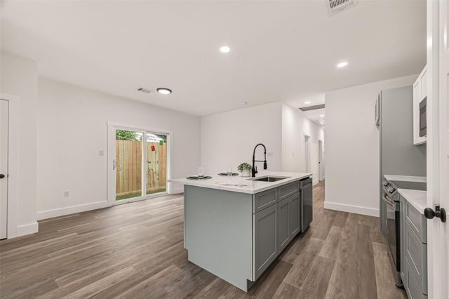 8214 Woodward Street, Houston, TX 77051