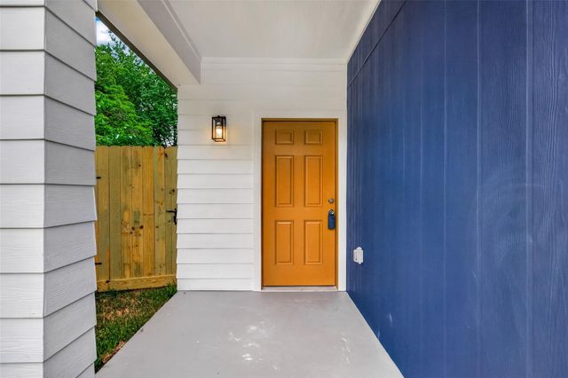 8214 Woodward Street, Houston, TX 77051
