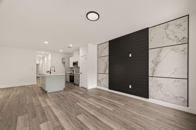 8214 Woodward Street, Houston, TX 77051