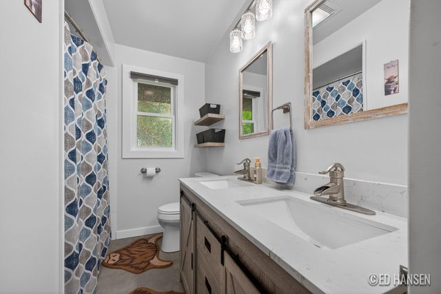 6044 Belmont Avenue NE, Belmont, MI 49306