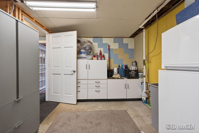 6044 Belmont Avenue NE, Belmont, MI 49306