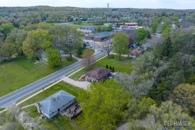 6044 Belmont Avenue NE, Belmont, MI 49306