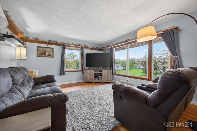 6044 Belmont Avenue NE, Belmont, MI 49306