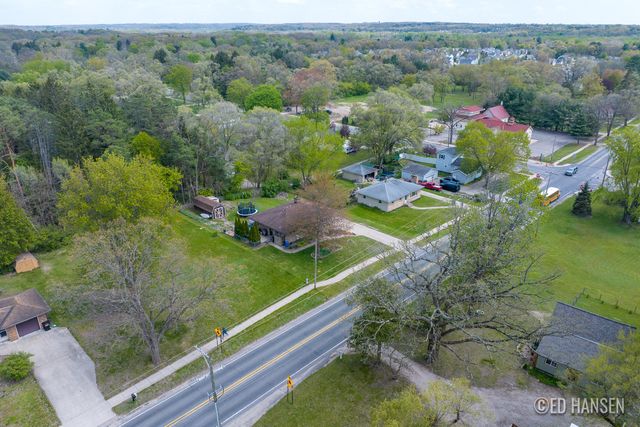 6044 Belmont Avenue NE, Belmont, MI 49306