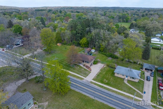 6044 Belmont Avenue NE, Belmont, MI 49306