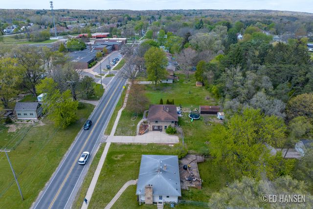6044 Belmont Avenue NE, Belmont, MI 49306