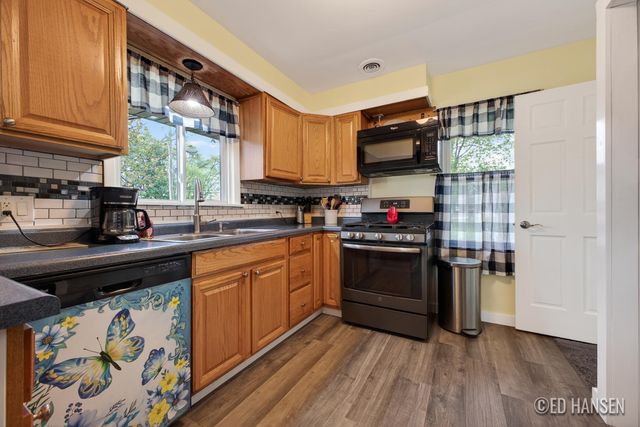 6044 Belmont Avenue NE, Belmont, MI 49306