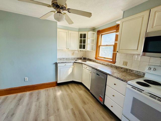 23 Billerica Rd 2, Chelmsford, MA 01824