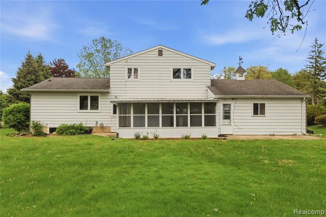 4168 Mccandlish Road, Grand Blanc, MI 48439