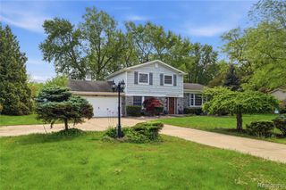 4168 Mccandlish Road, Grand Blanc, MI 48439