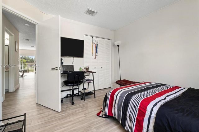 4736 NW 114th Avenue 205, Doral, FL 33178