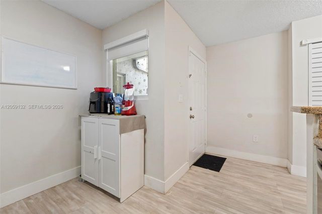 4736 NW 114th Avenue 205, Doral, FL 33178