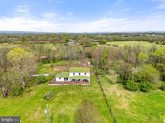 420 RUSSELL RD, Berryville, VA 22611