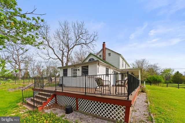 420 RUSSELL RD, Berryville, VA 22611