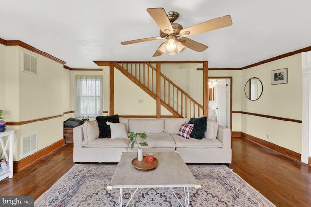 420 RUSSELL RD, Berryville, VA 22611