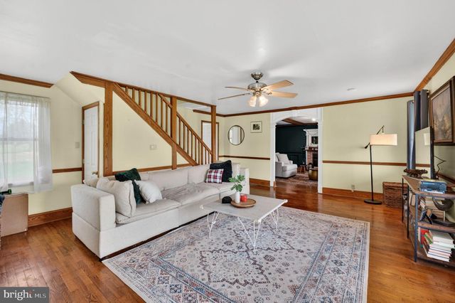 420 RUSSELL RD, Berryville, VA 22611