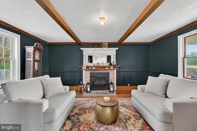 420 RUSSELL RD, Berryville, VA 22611