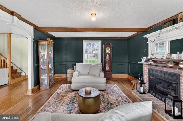 420 RUSSELL RD, Berryville, VA 22611