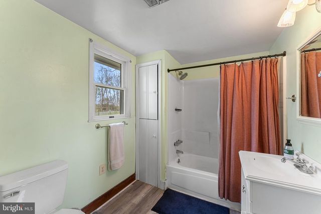 420 RUSSELL RD, Berryville, VA 22611