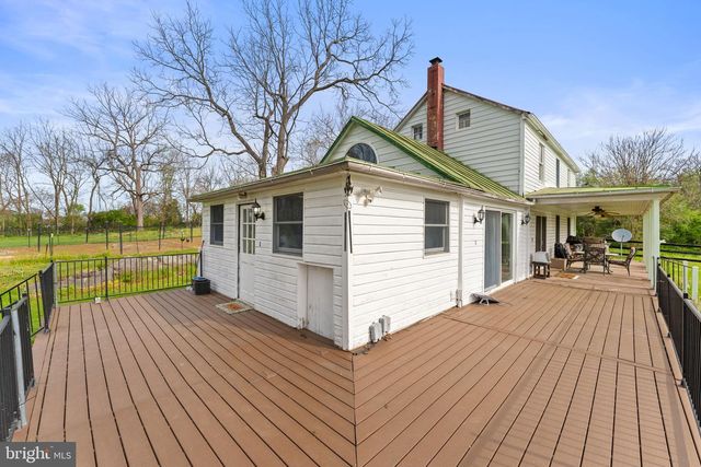 420 RUSSELL RD, Berryville, VA 22611